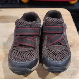 Stride Rite Brown and Red Kids Sneakers
